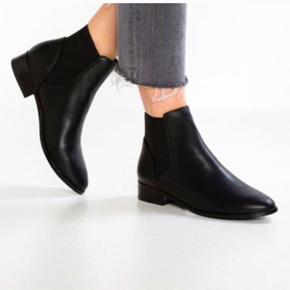 Aldo Black leather boots